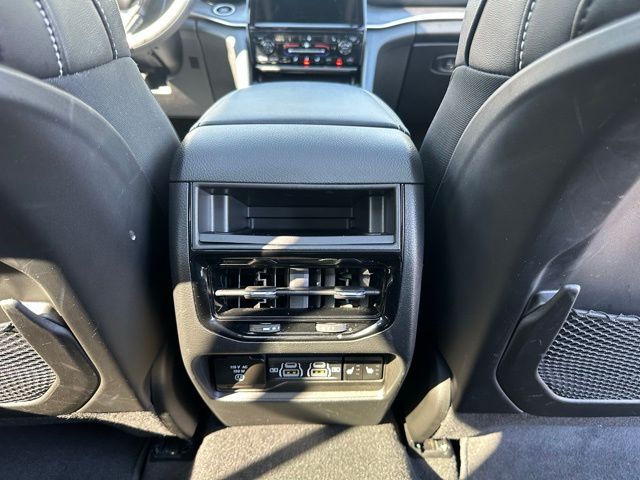 2023 Jeep Cherokee 4xe photo 34