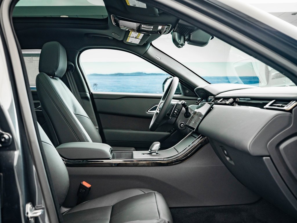 2026 Land Rover Range Rover Velar SE photo 20