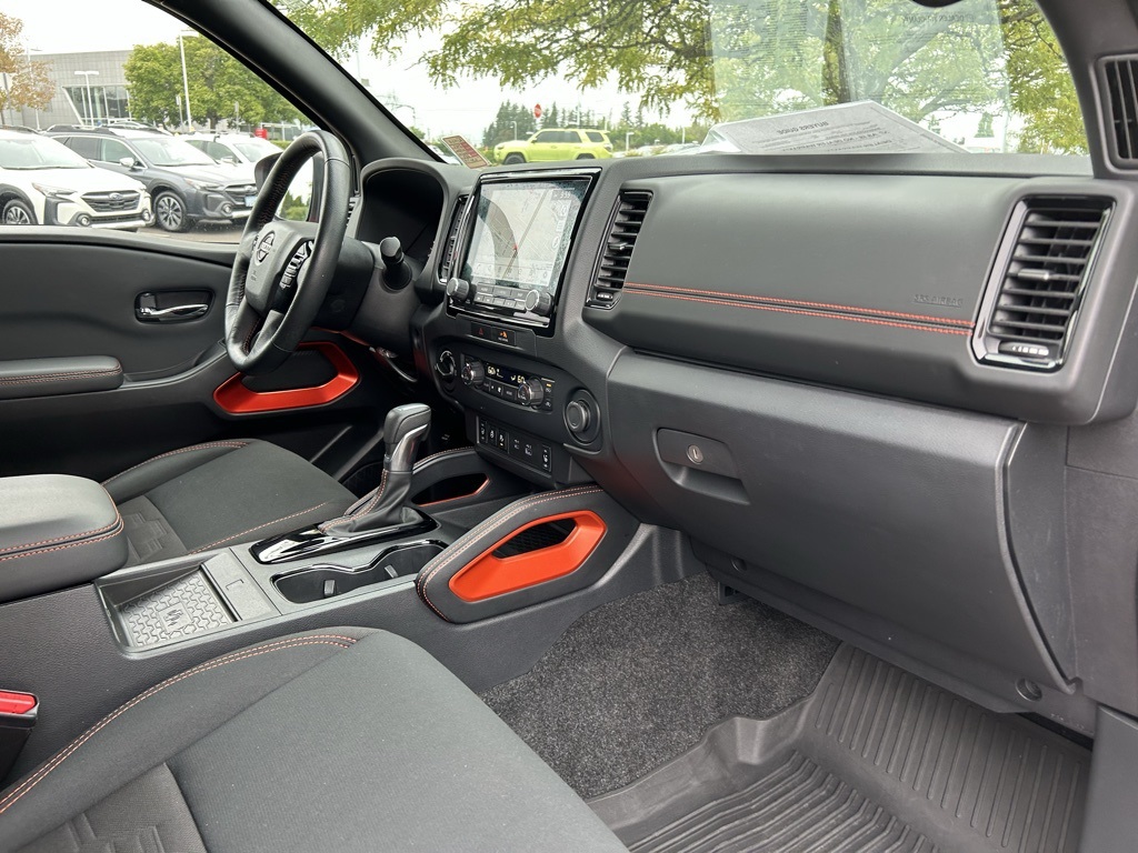 2022 Nissan Frontier PRO-4X photo 26