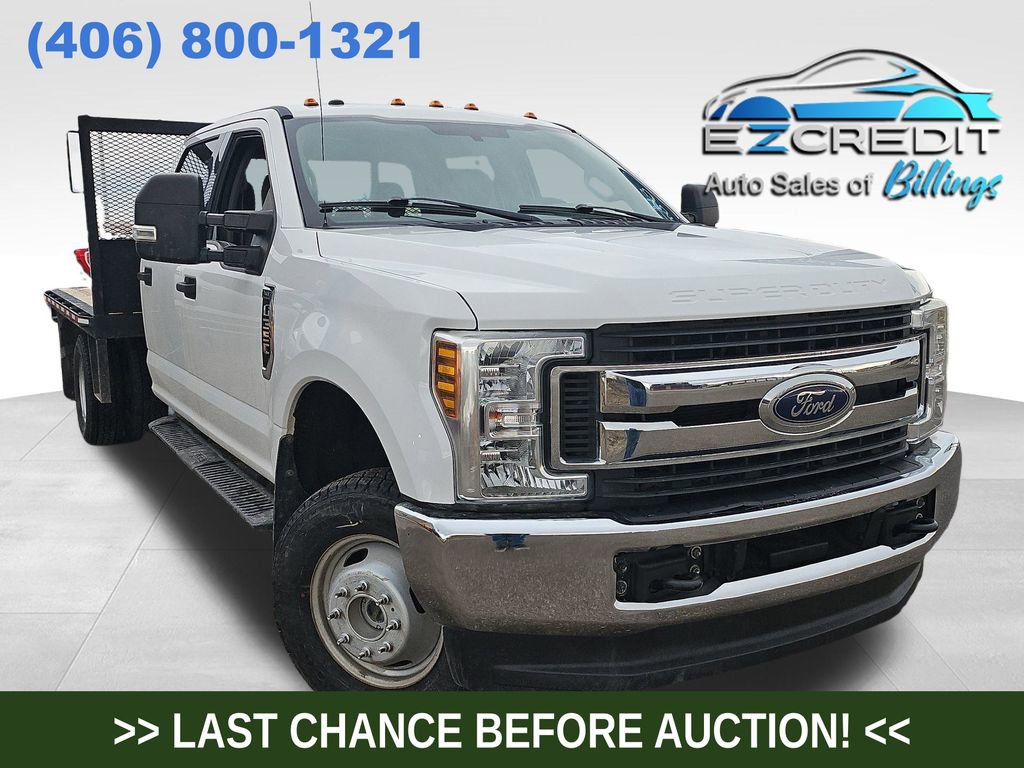 2018 Ford F-350 Super Duty Chassis Cab XLT's photo