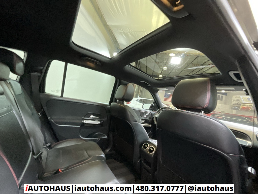 2022 Mercedes Benz GLB 35 AMG 4MATIC photo 33
