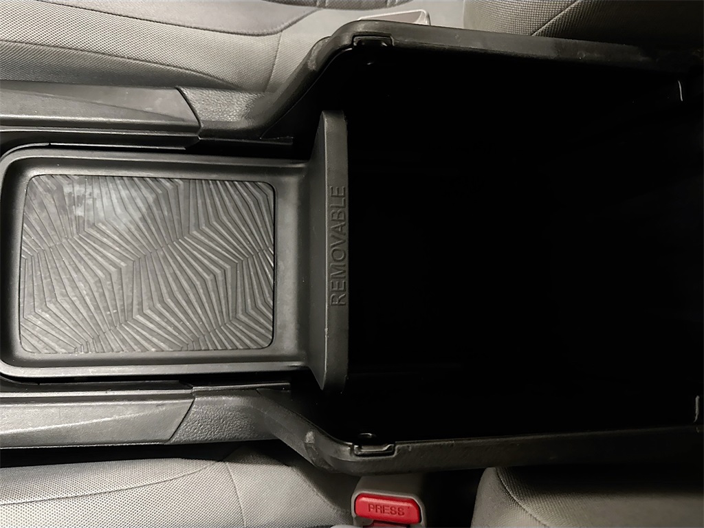 2017 Honda CR-V LX photo 24