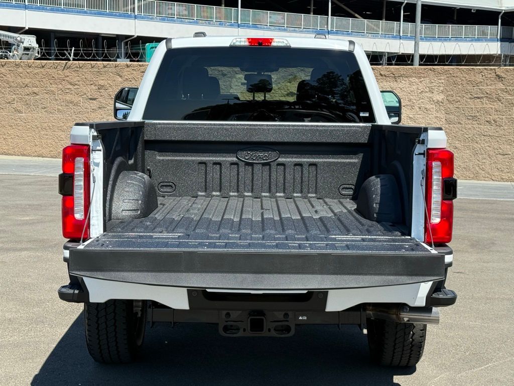 2026 Ford F-250 Lariat photo 16