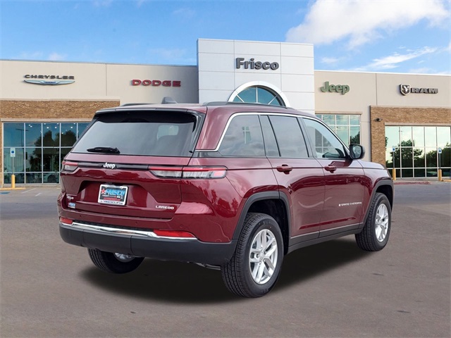 2025 Jeep Grand Cherokee Laredo X photo 3