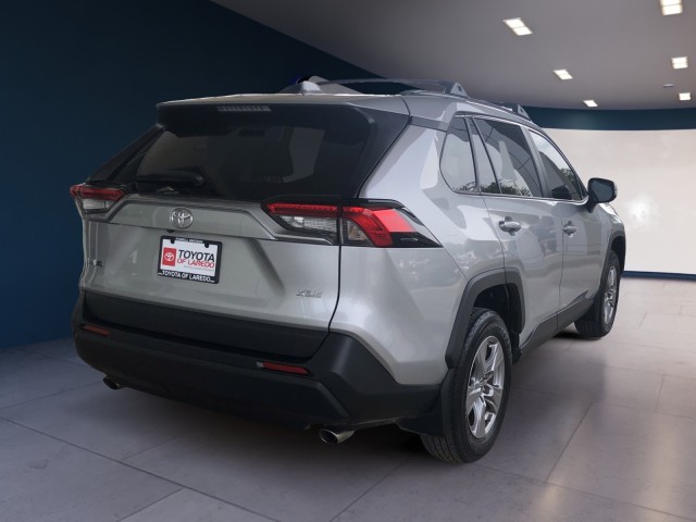 2024 Toyota RAV4 XLE photo 4
