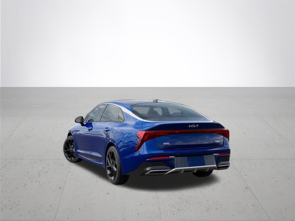 2026 Kia K5 GT-Line photo 4