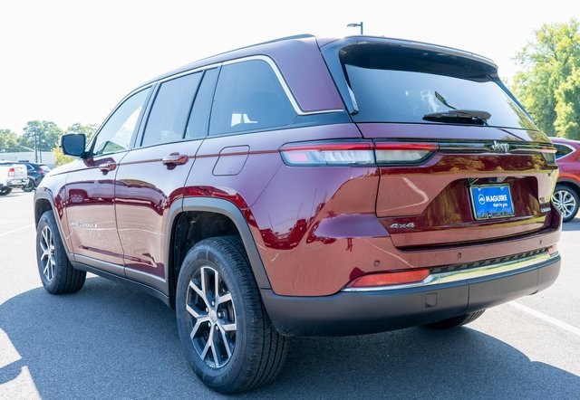 2023 Jeep Grand Cherokee Limited photo 4