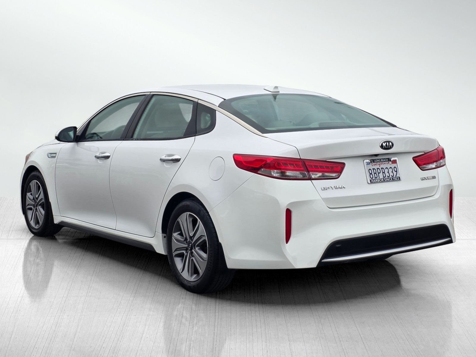 2017 Kia Optima Hybrid EX photo 4