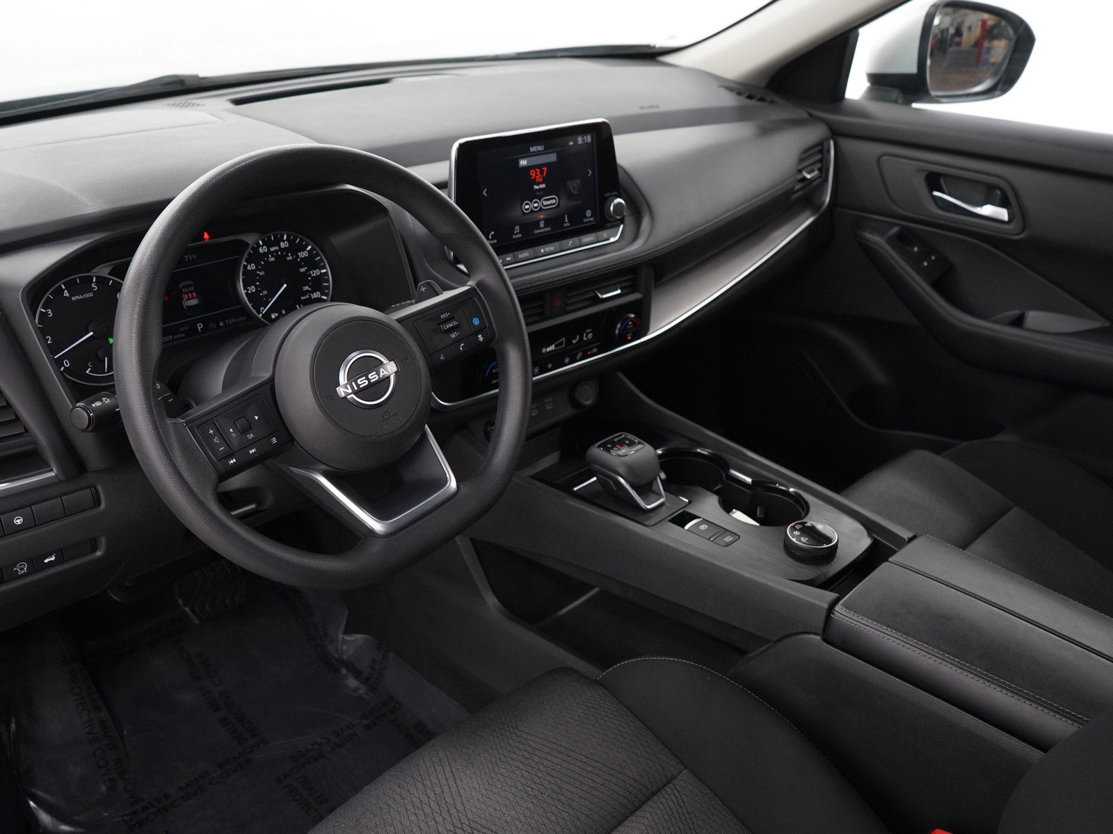 2024 Nissan Rogue SV photo 22