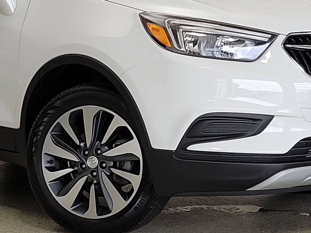 2022 Buick Encore Preferred photo 3