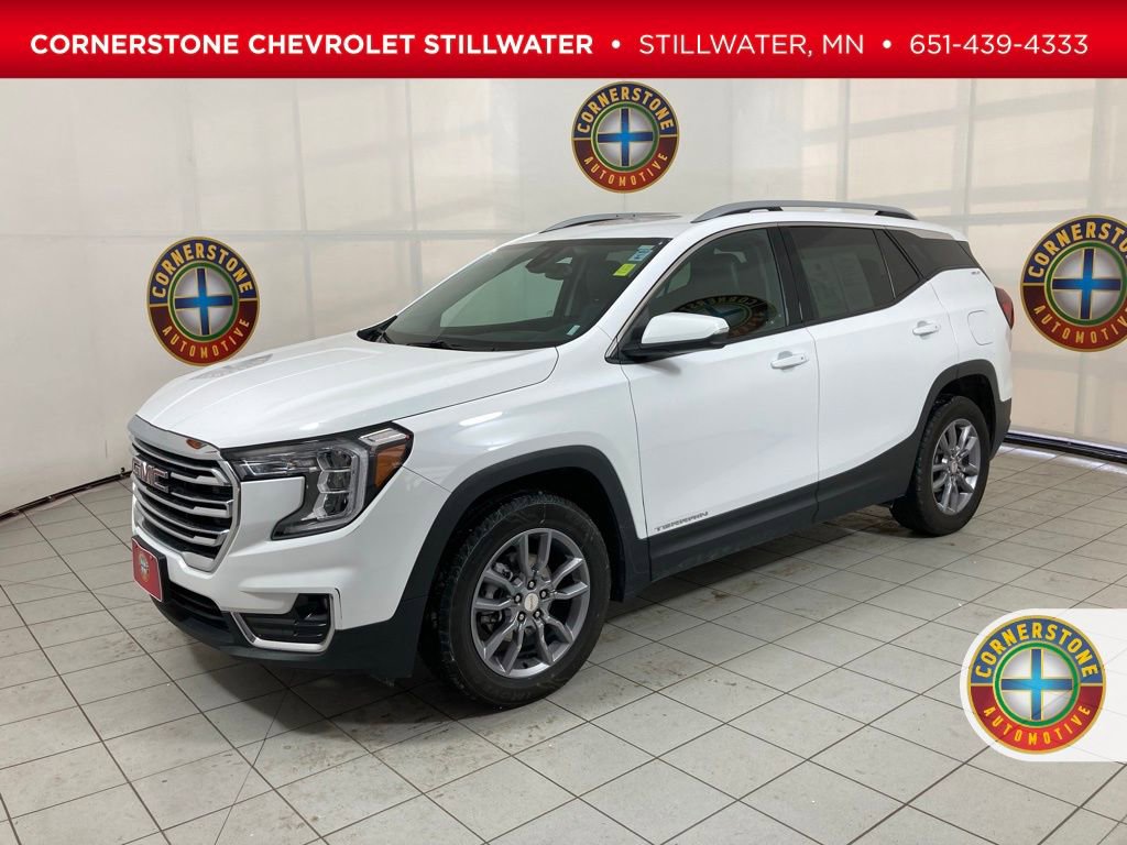 2024 GMC Terrain SLT's photo