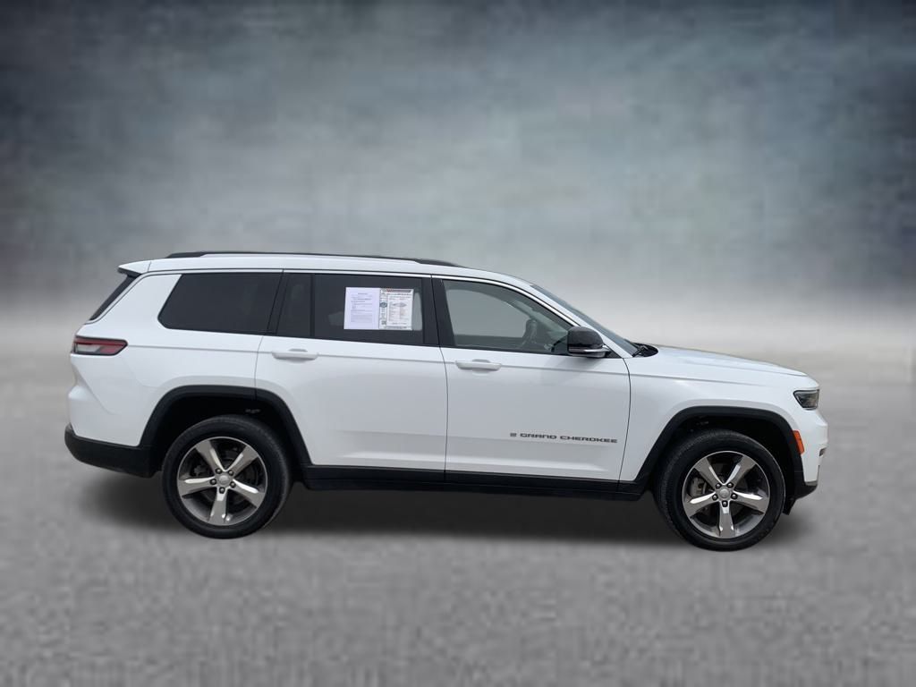 2022 Jeep Grand Cherokee Limited photo 3