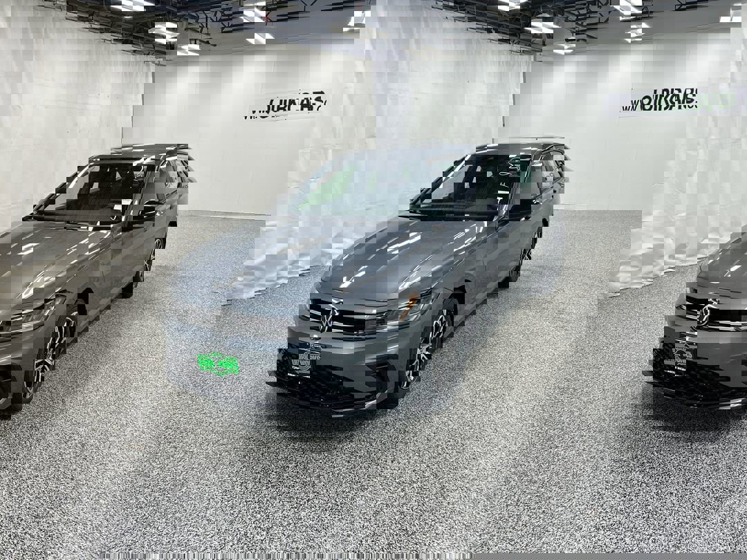 2025 Volkswagen Jetta Sport photo 3