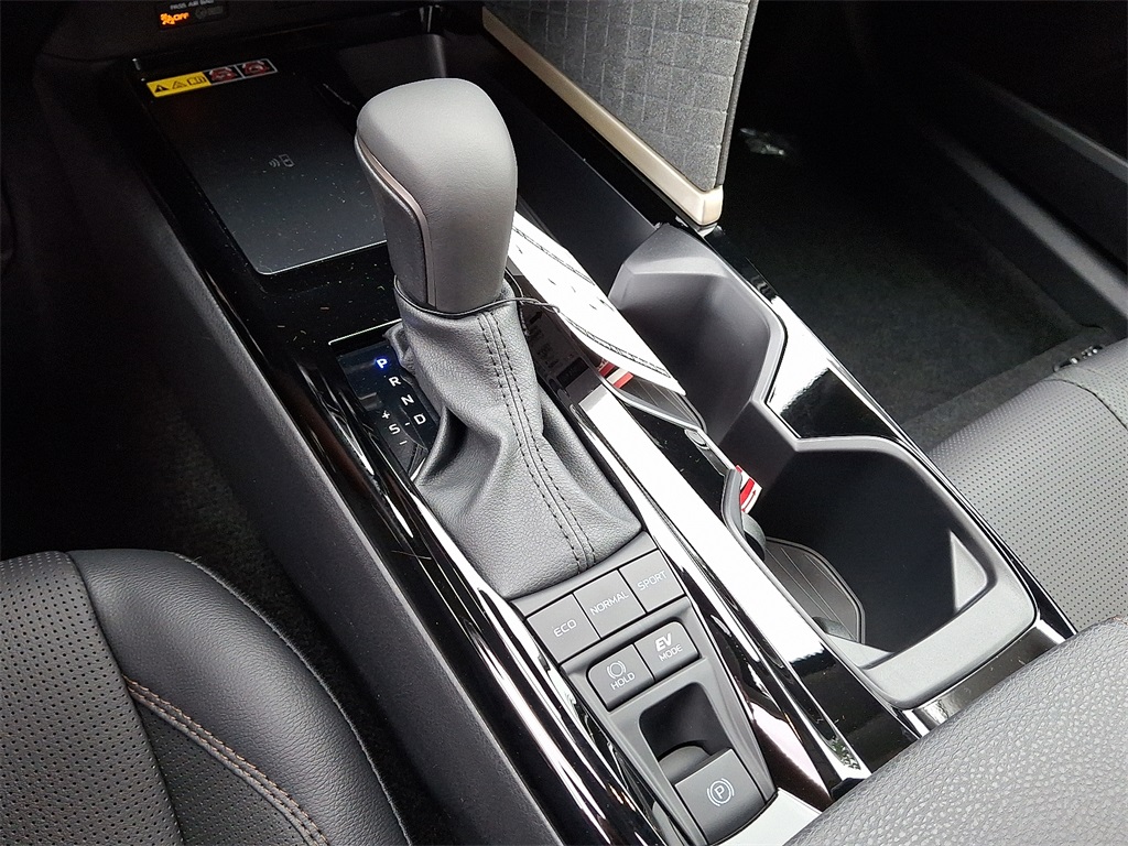 2025 Toyota Camry XLE photo 17