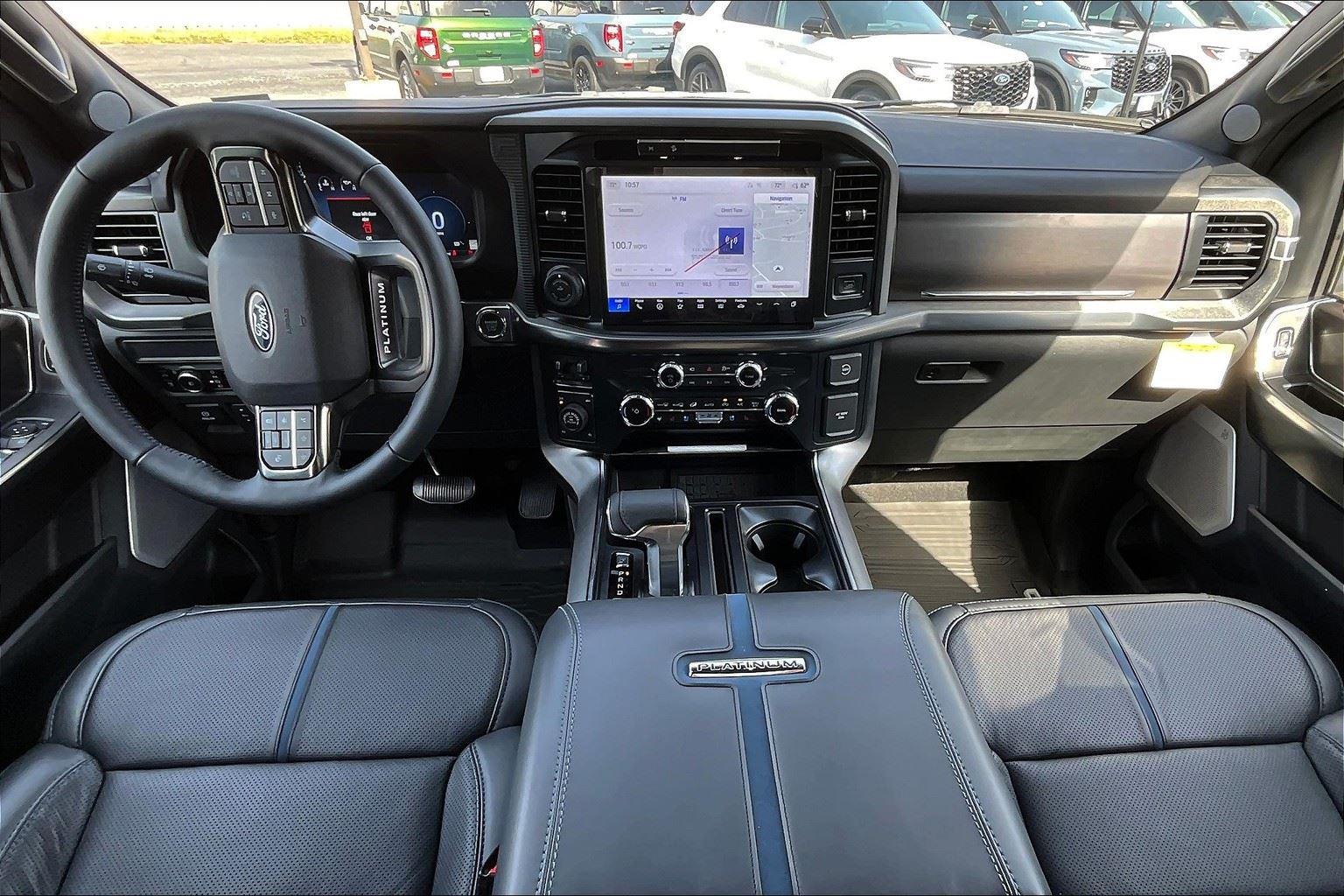 2025 Ford F-150 Platinum photo 5