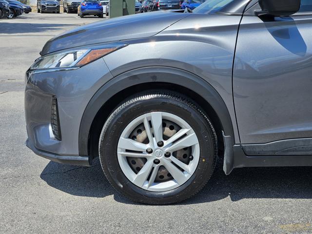 2023 Nissan Kicks S photo 6