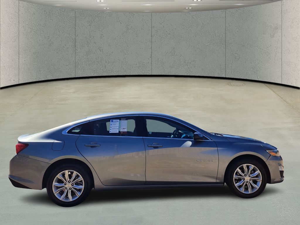 2024 Chevrolet Malibu 1LT photo 4