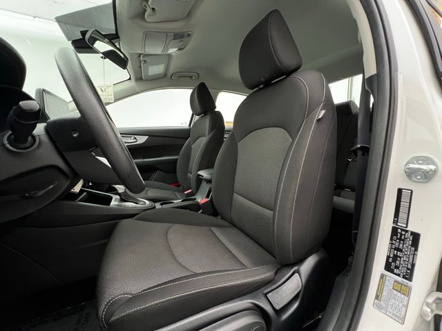 2024 Kia Forte LXS photo 18
