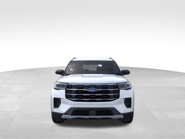 2025 Ford Explorer photo 5
