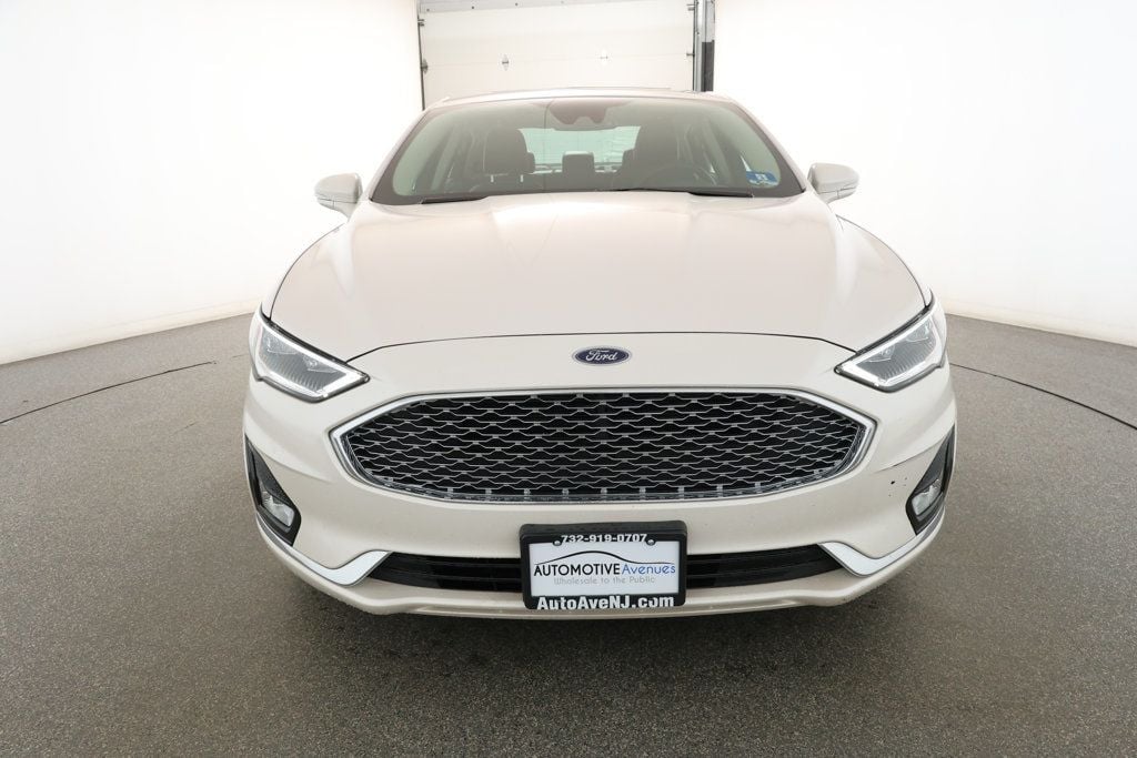2020 Ford Fusion Titanium Plug-In Hybrid photo 2