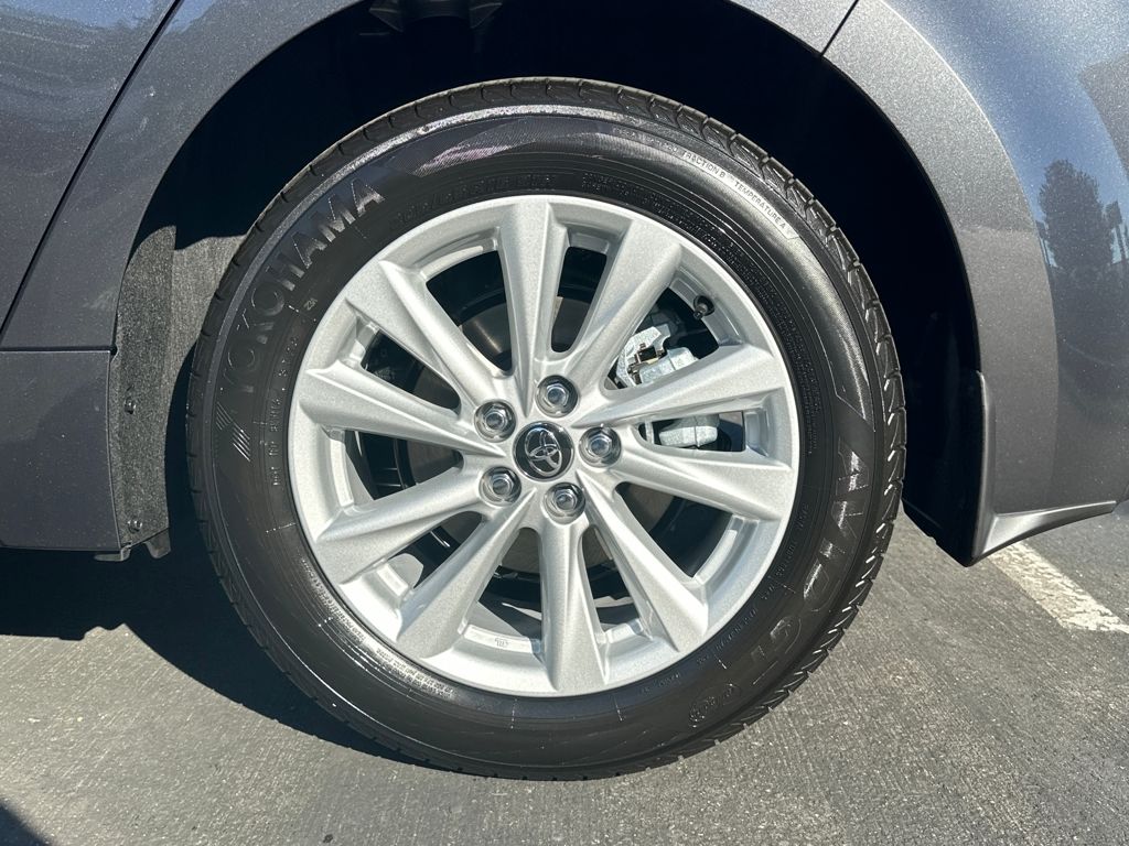 2025 Toyota Corolla SE photo 25