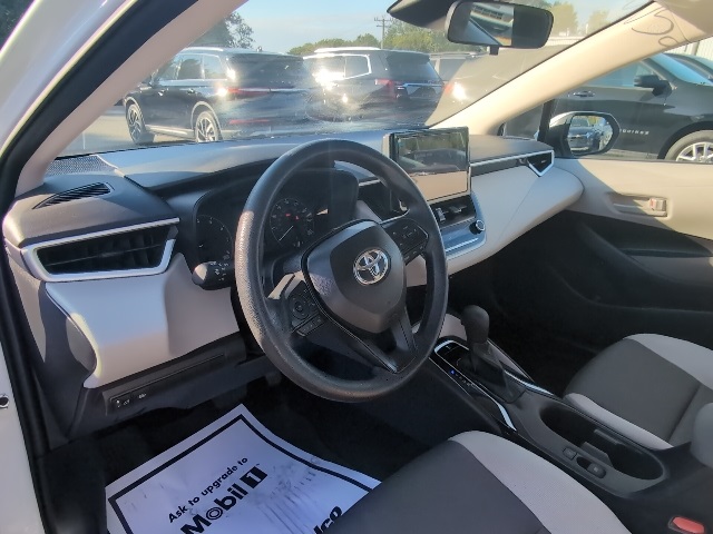 2025 Toyota Corolla LE photo 12