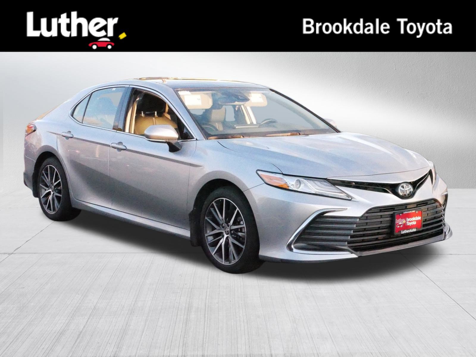 2023 Toyota Camry XLE's photo