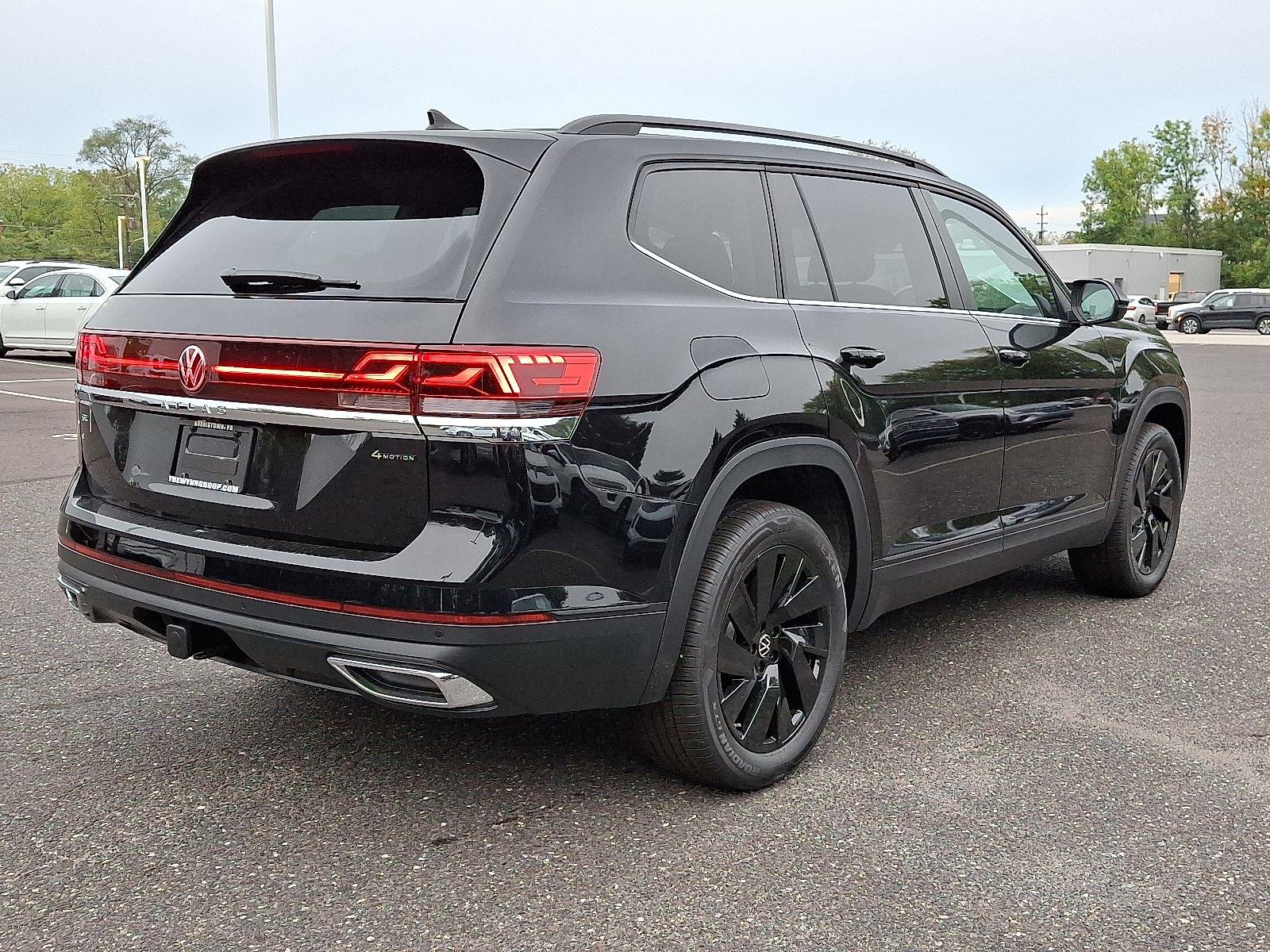 2026 Volkswagen Atlas SE Technology photo 4