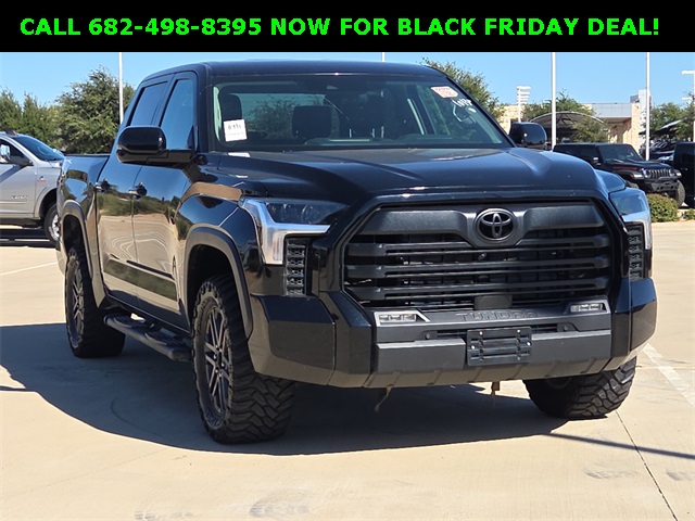 2023 Toyota Tundra SR5's photo