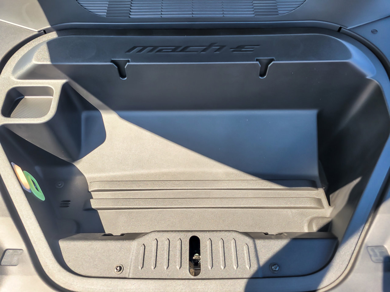 2025 FORD MUSTANG MACH-E - Image 21