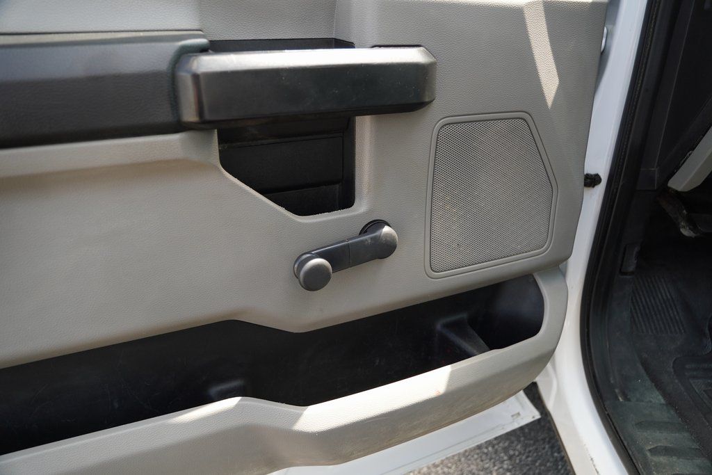 2021 Ford F-350 XL photo 10