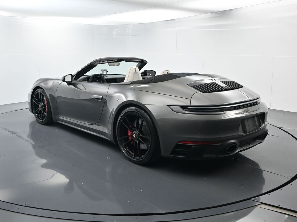 2024 Porsche 911 GTS photo 2