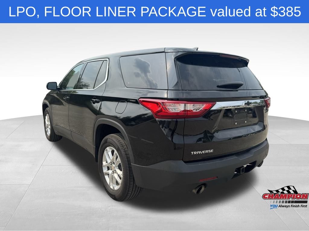 2019 Chevrolet Traverse LS photo 3