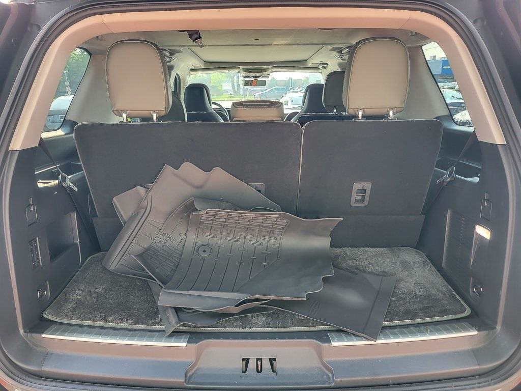 2022 Lincoln Navigator Black Label photo 17