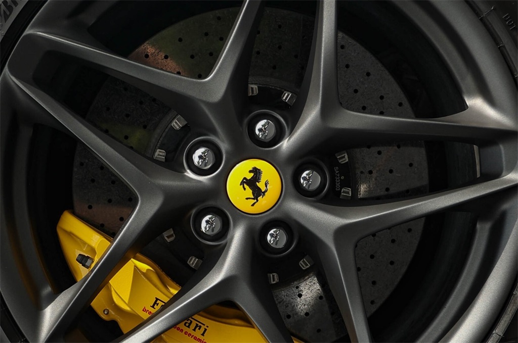 2023 Ferrari Roma Base photo 11
