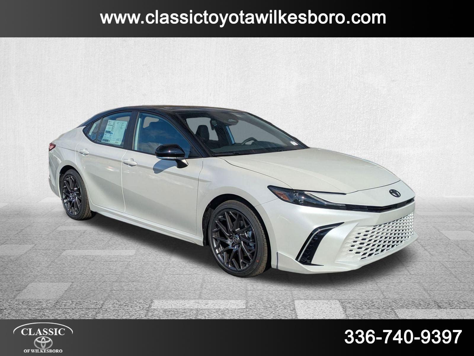 2025 Toyota Camry XSE photo 3