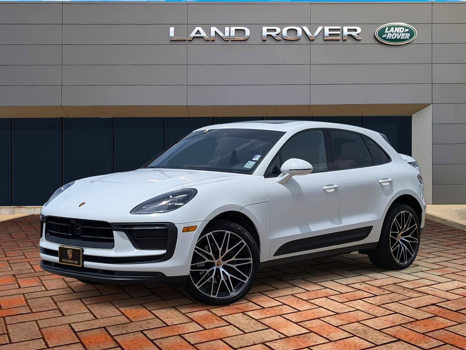 2023 Porsche Macan
