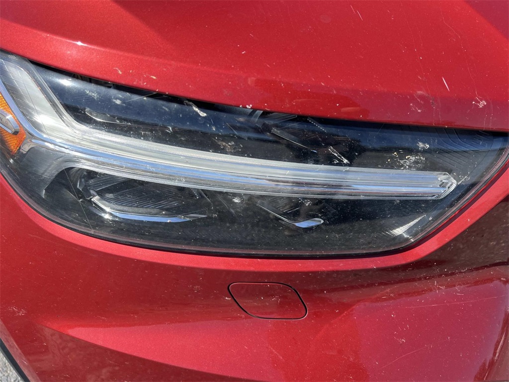 2019 Volvo XC40 Momentum photo 7