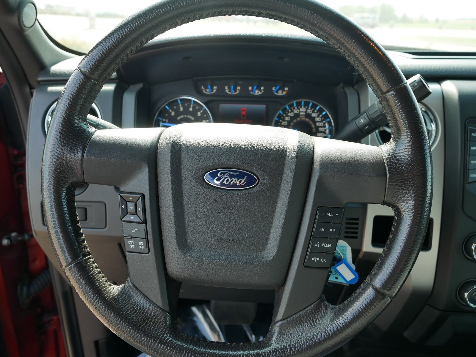 2014 Ford F-150 photo 17