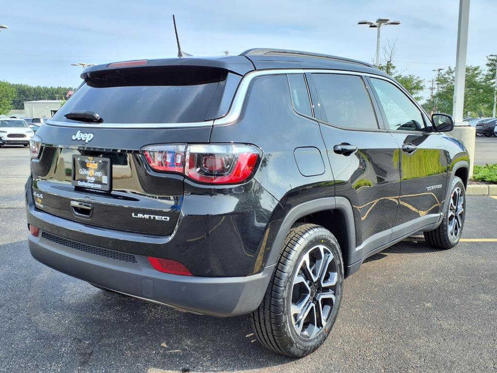 2024 Jeep Compass Limited photo 11