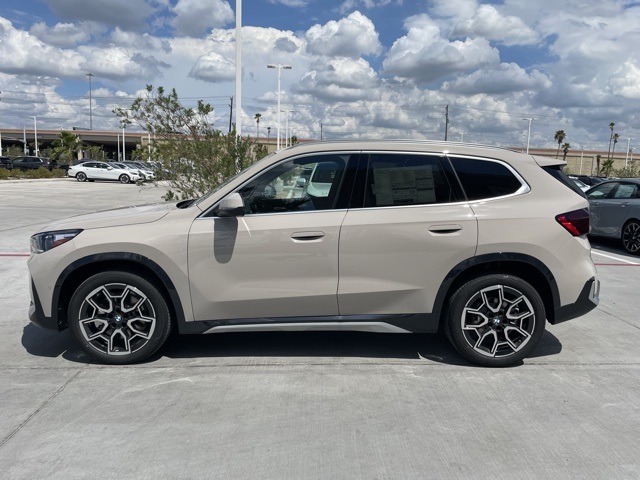 2026 Bmw X1 XDrive28i photo 3