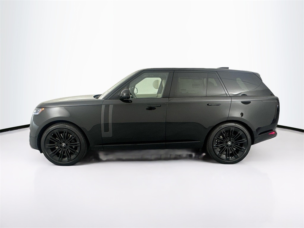 2025 Land Rover Range Rover SE photo 8