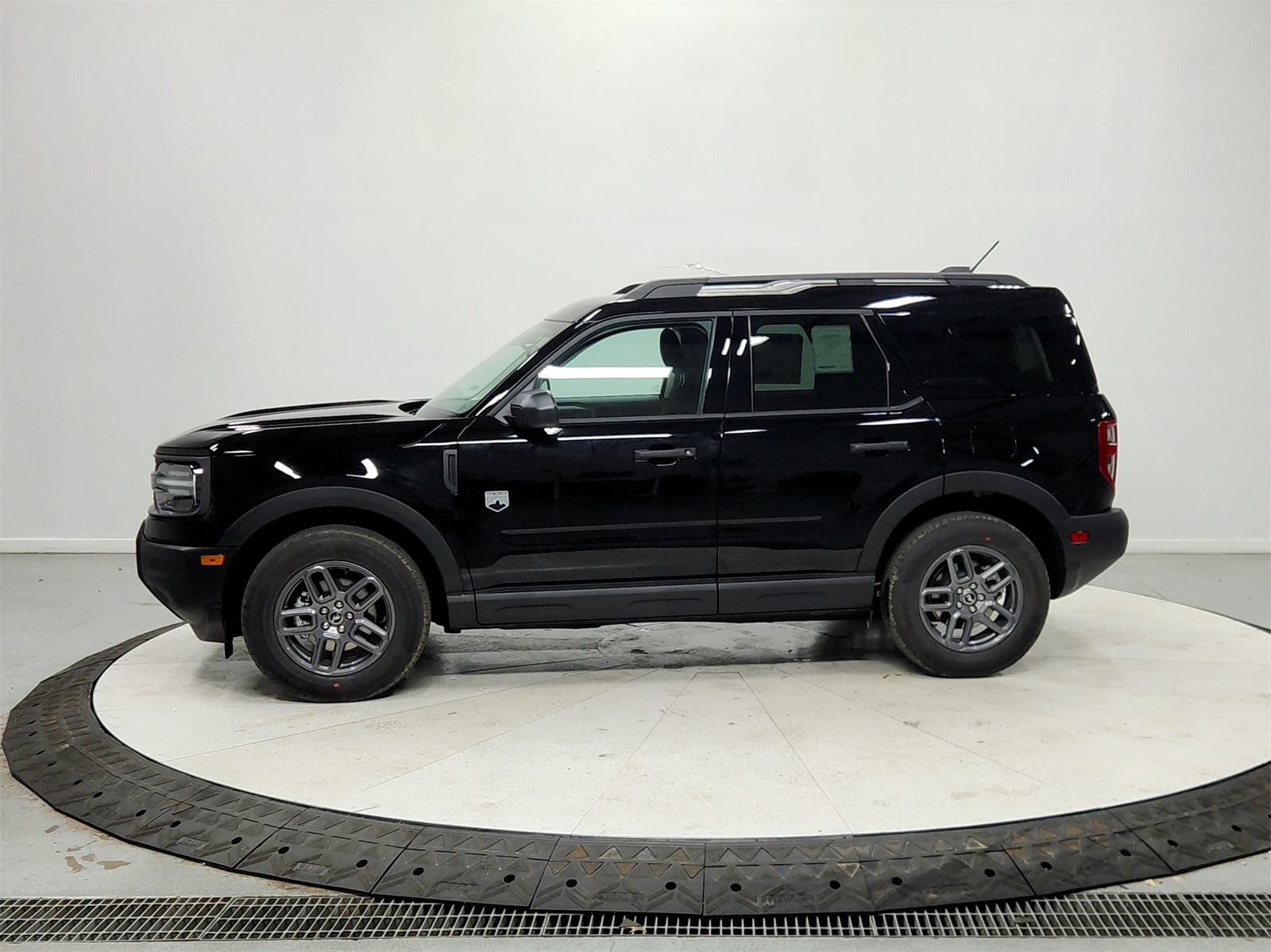 2025 Ford Bronco Sport Big Bend photo 2