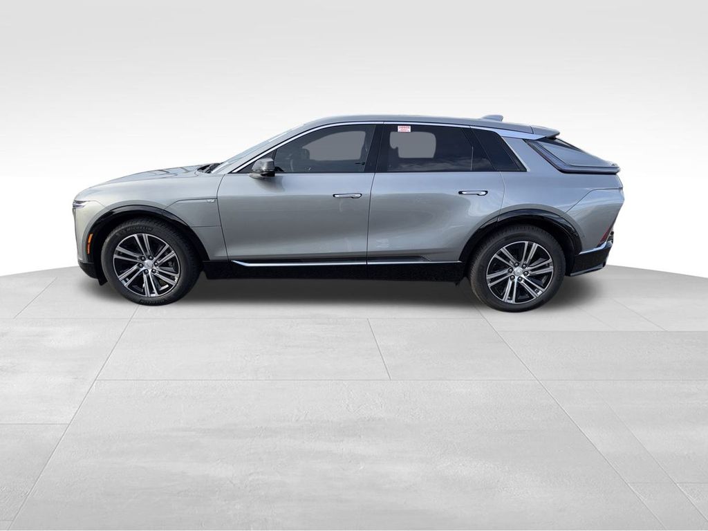 2025 Cadillac Lyriq Luxury photo 7