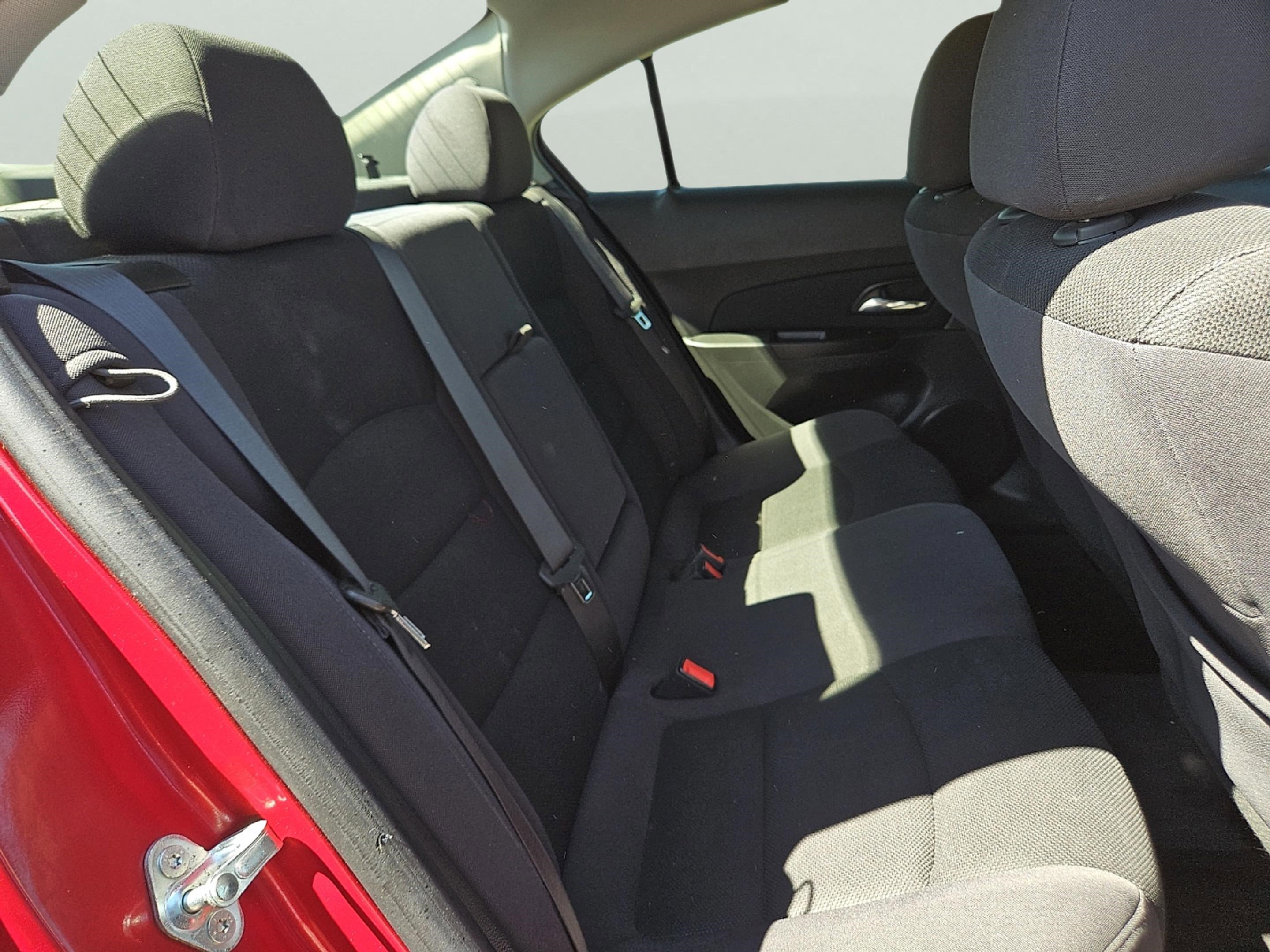 2014 Chevrolet Cruze photo 18
