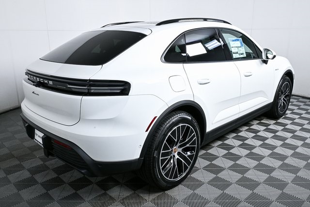 2025 Porsche Macan Electric photo 24