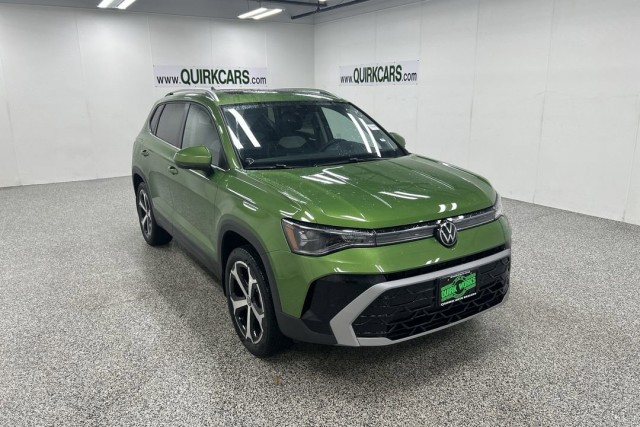 2025 Volkswagen Taos SEL