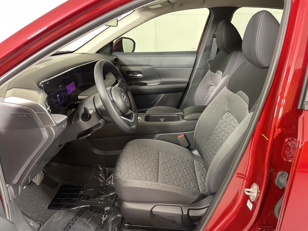 2025 Nissan Kicks SV photo 15