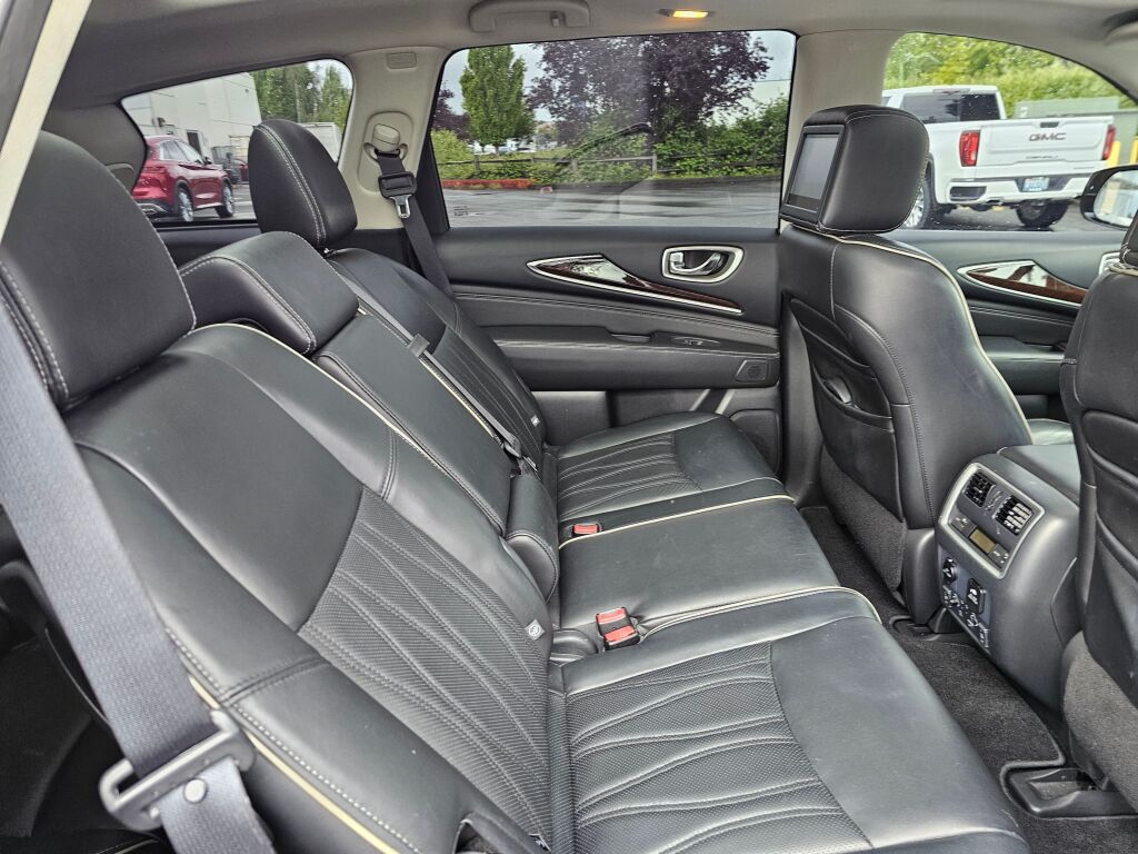 2017 Infiniti QX60 Luxe photo 13
