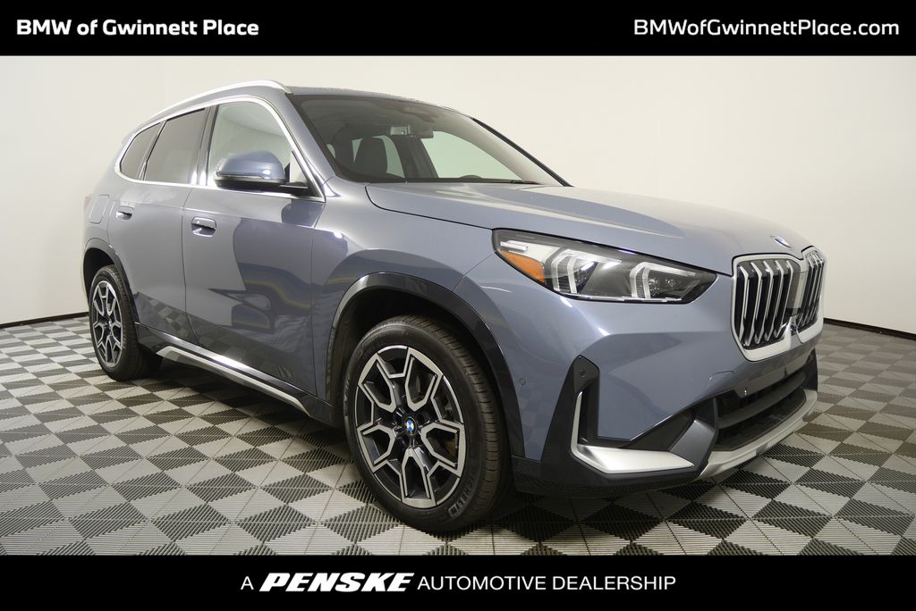 2025 BMW X1 28i's photo